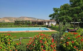 Agriturismo Essentia dimora rurale